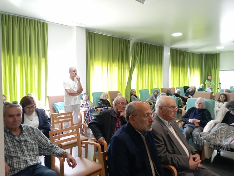 Bispo da Diocese visitou a Instituição