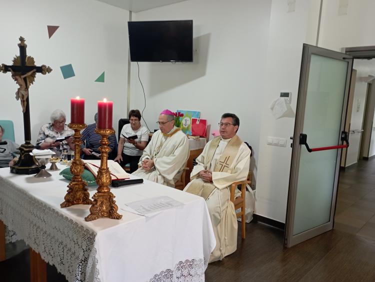 Bispo da Diocese visitou a Instituição